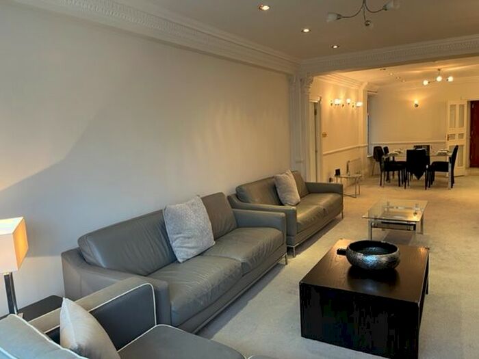 5 Bedroom Flat To Rent In Park Road St. Johns Wood, St. Johns Wood London, NW8