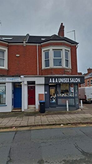 4 Bedroom End Of Terrace House To Rent In Abington Avenue, Abington, Northampton, NN1