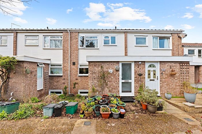 3 Bedroom Terraced House For Sale In Hartscroft, Linton Glade, Croydon, CR0