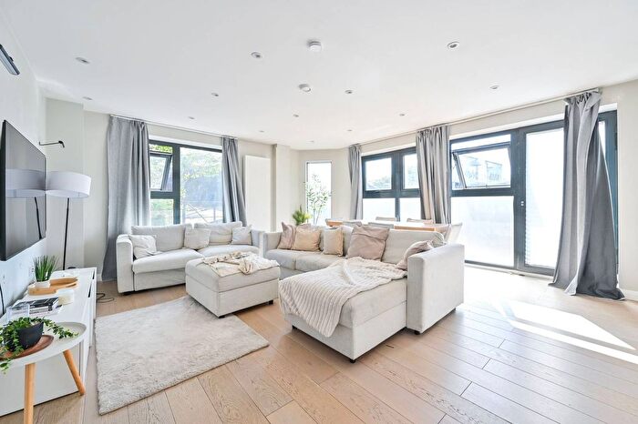 2 Bedroom Flat For Sale In Atar House, South Bermondsey, London, SE16