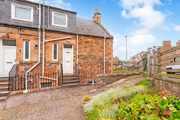 2 Bedroom Maisonette For Sale In Thistle Street, Galashiels, Scottish Borders, TD1