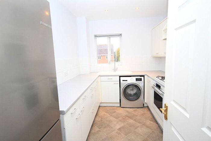 2 Bedroom Flat To Rent In Beaumont Court, Flitwick, MK45