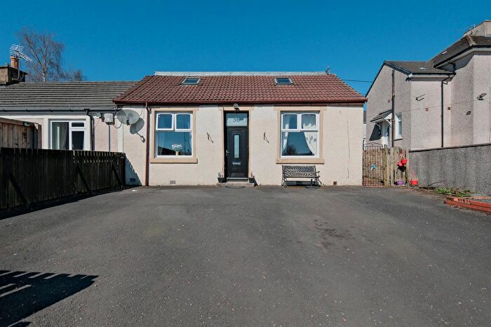 3 Bedroom Semi-Detached House For Sale In Shottskirk Road, Shotts, ML7