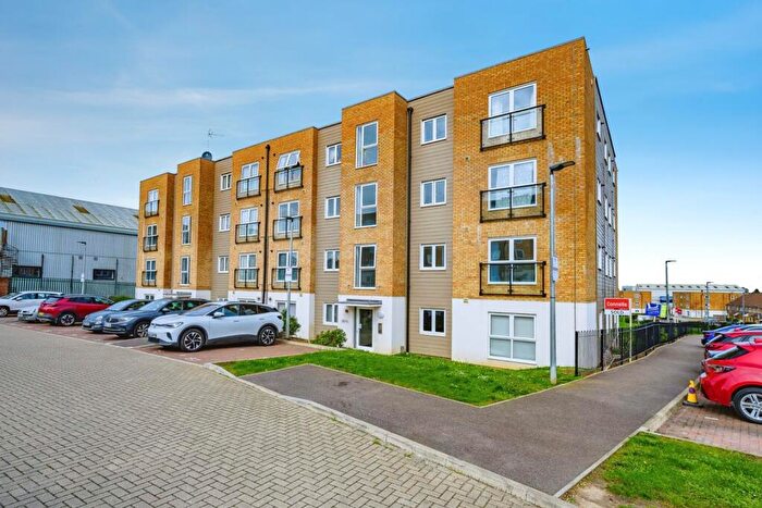 1 Bedroom Flat For Sale In Bongrace Walk, Luton, Bedfordshire, LU4