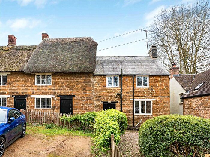 4 Bedroom Semi-Detached House For Sale In Alkerton, Banbury, Oxfordshire, OX15