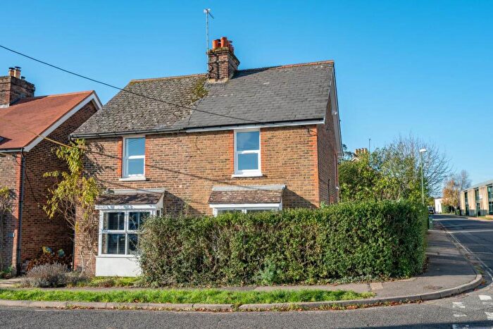 1 Bedroom Apartment To Rent In Daux Way, Billingshurst, RH14