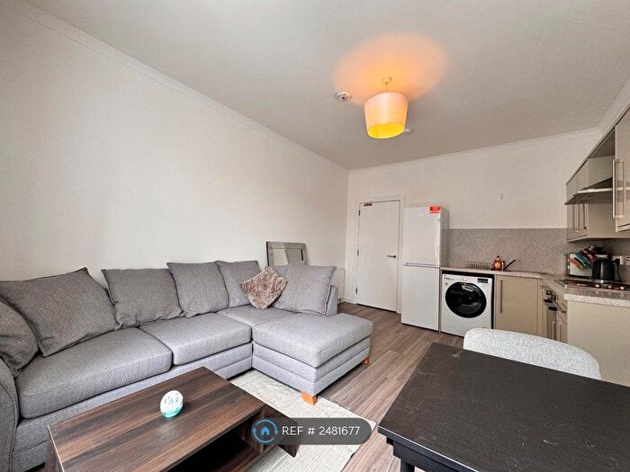 2 Bedroom Flat To Rent In Berkeley Street, Glasgow, G3