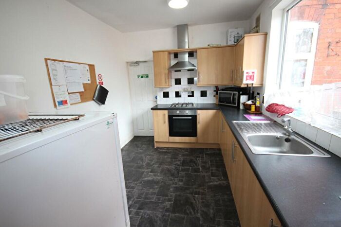 1 Bedroom House To Rent In Calais Road, Staffordshire, Burton Upon Trent, DE13