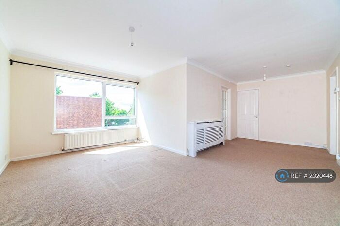2 Bedroom Apartment To Rent In Overton Road, Sutton, SM2