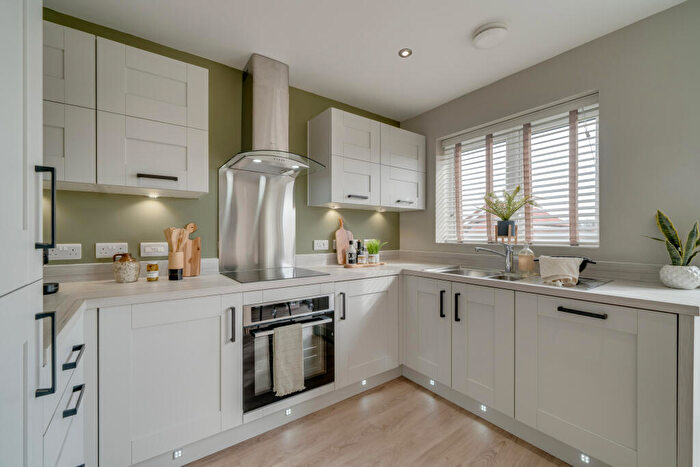 3 Bedroom Detached House For Sale In Watnall Road, Hucknall, NG15