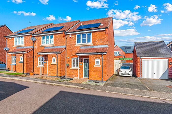 2 Bedroom End Terrace House For Sale In Gifford Close, Birstall, Leicester, LE4