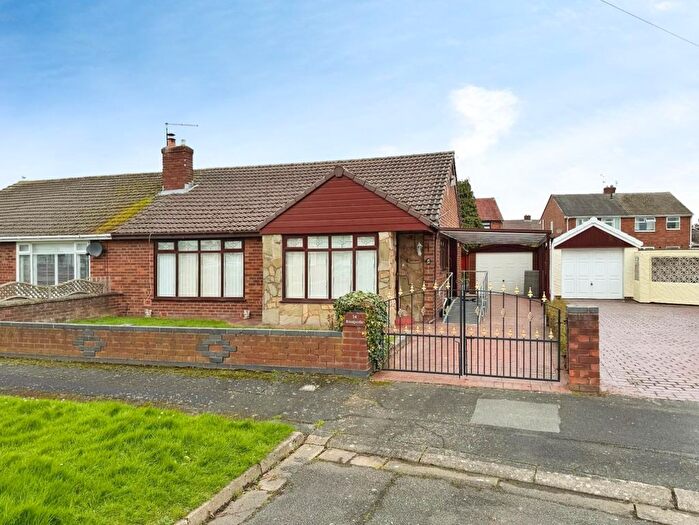 2 Bedroom Semi Detached Bungalow For Sale In Grindley Gardens, Ellesmere Port, CH65