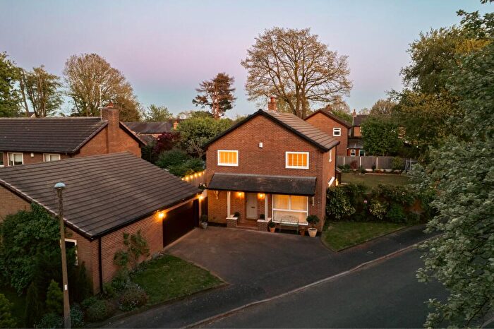 4 Bedroom Detached House For Sale In Heyes Park, Hartford, CW8