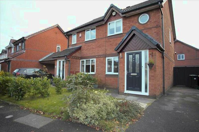 2 Bedroom Semi-Detached House To Rent In Fernside, Stoneclough, Stoneclough, M26