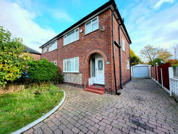 3 Bedroom Semi-Detached House To Rent In Bramhall Moor Lane, Hazel Grove, Stockport, SK7