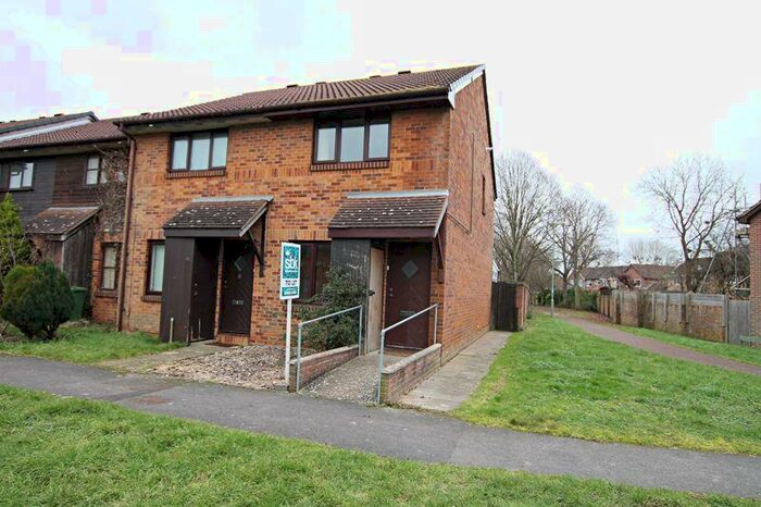 2 Bedroom Terraced House To Rent In Pimpernel Close, Locks Heath, SO31