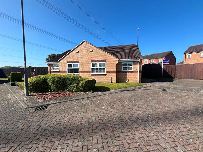 2 Bedroom Semi Detached Bungalow For Sale In Shakespeare Crescent, Castleford, WF10