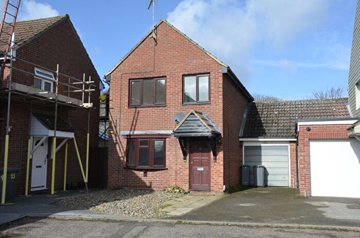 3 Bedroom Detached House For Sale In Trimley St. Mary, Felixstowe, IP11