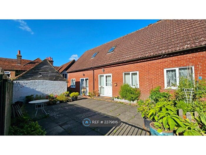 2 Bedroom Terraced House To Rent In Anchor Yard, Kingsclere, Newbury, RG20