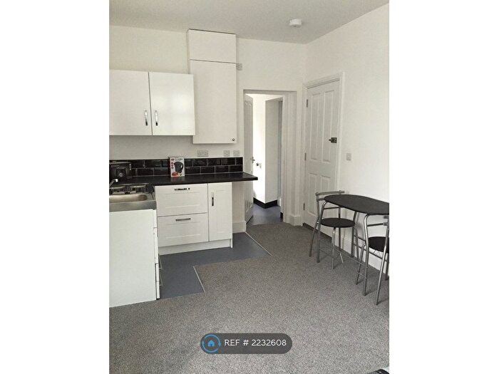 Studio To Rent In Moseley Avenue, Coventry, CV6