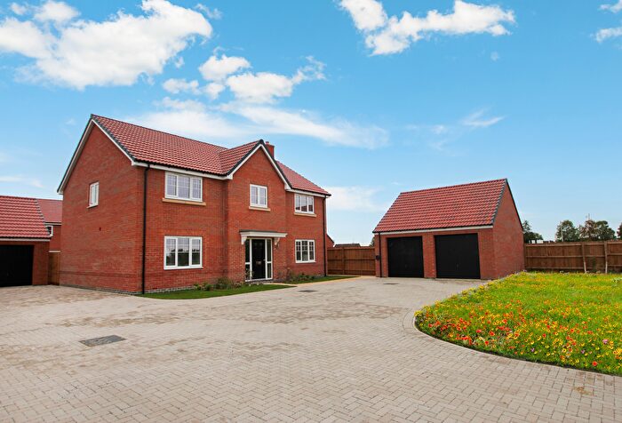 5 Bedroom Detached House For Sale In Wootton Grange Way, South Wootton, King's Lynn, PE30