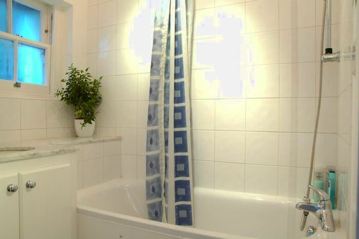 1 Bedroom Flat To Rent In Philbeach Gardens, Earls Court, London, SW5