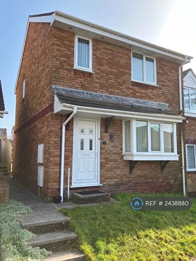 3 Bedroom Semi-Detached House To Rent In Hallett Close, Latchbrook, Saltash, PL12