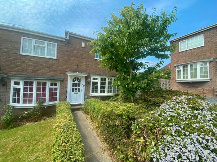 2 Bedroom Town House To Rent In Gleneagles Drive, Arnold, NG5