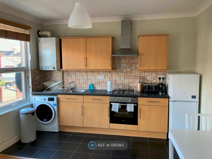 1 Bedroom Flat To Rent In Somers Road, London, E17
