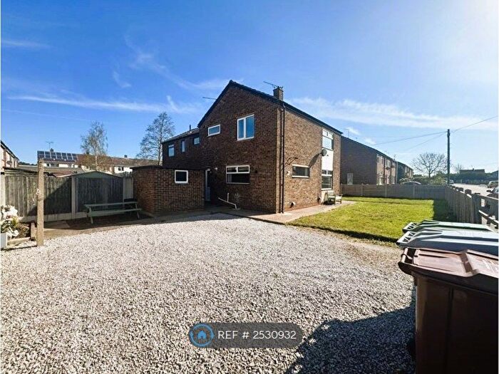 3 Bedroom Semi-Detached House To Rent In New Ollerton, Newark, Nottinghamshire, NG22