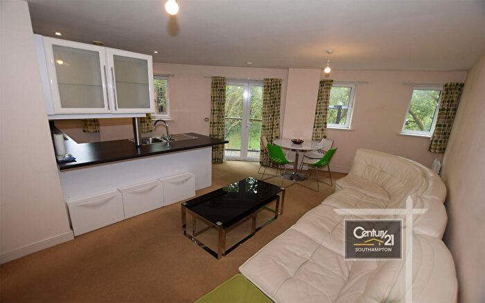 2 Bedroom Flat To Rent In |Ref: |, Oceana Boulevard, Briton Street, Southampton, SO14