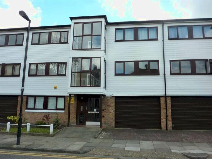 1 Bedroom Flat To Rent In Headcorn Road, London, N17