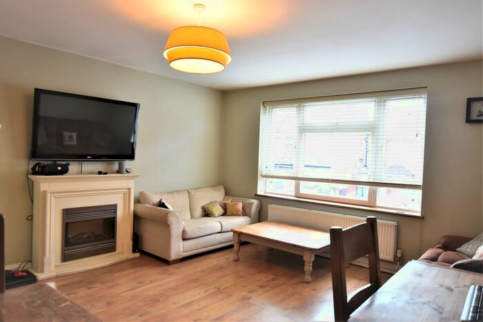2 Bedroom Flat To Rent In Southwood Road, London, SE9