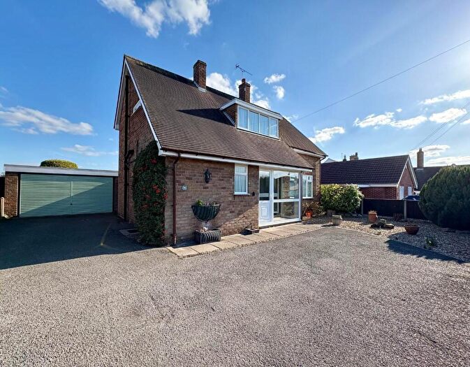 3 Bedroom Detached House For Sale In Church Road, Stretton, Burton-On-Trent, DE13