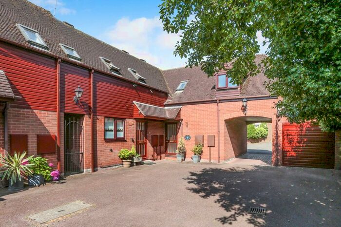 3 Bedroom Link Detached House To Rent In Belmont Mews, Abbey Hill, Kenilworth, CV8