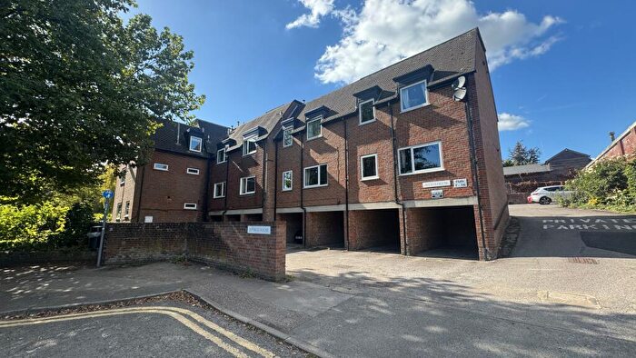 2 Bedroom Maisonette To Rent In Park Road, Chesham, HP5