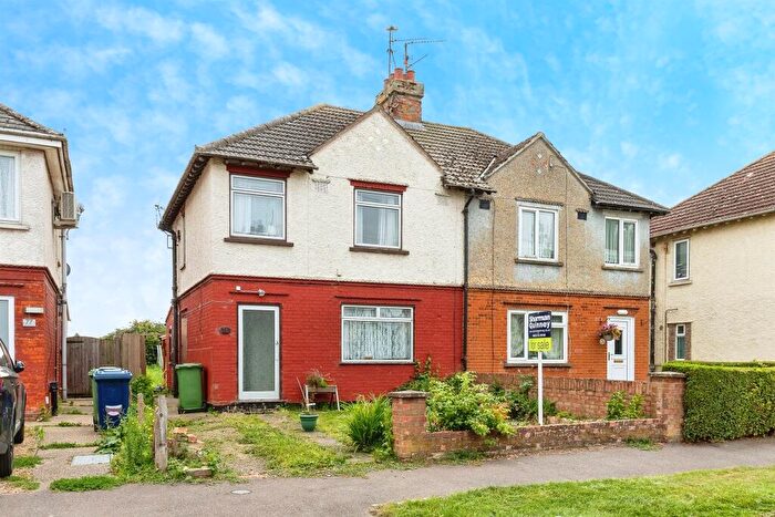 3 Bedroom Semi-Detached House For Sale In Eastwood Avenue, March, PE15