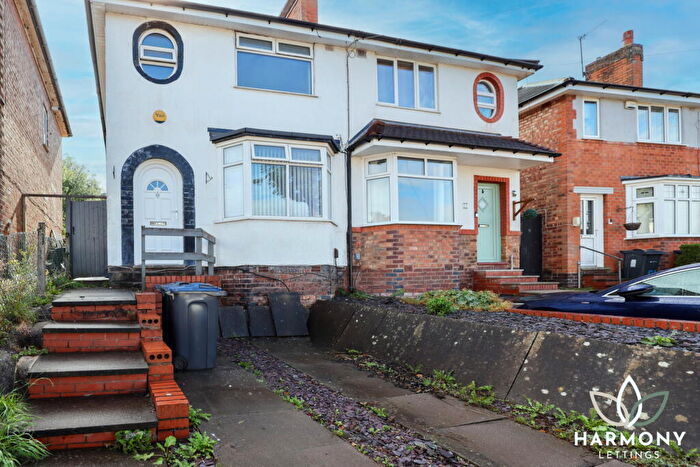 3 Bedroom Semi Detached House To Rent In Dearmont Road, Birmingham, B31