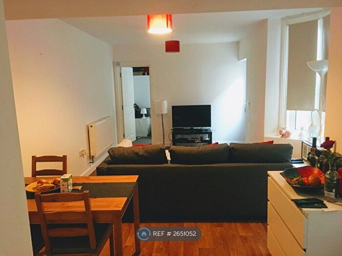 2 Bedroom Flat To Rent In Stanley St, Bedfordshire, MK41