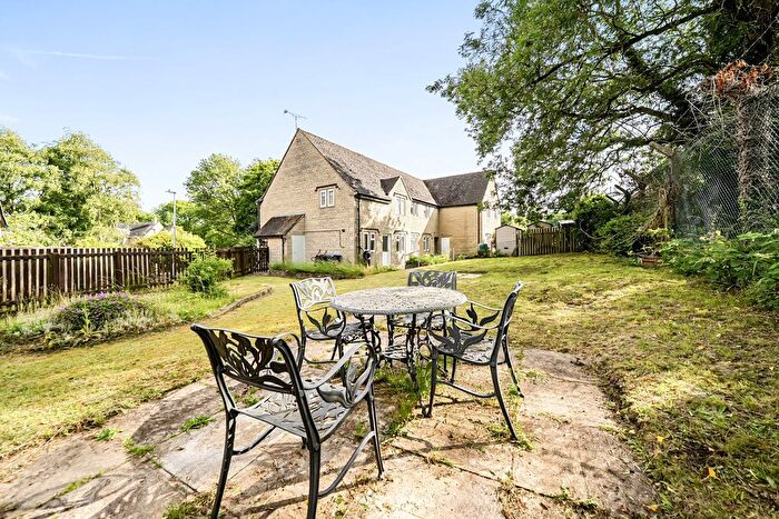 3 Bedroom Semi-detached House For Sale In Westwells, Neston, Corsham, SN13