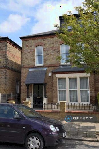 2 Bedroom Flat To Rent In Finsbury Park Road, London, N4