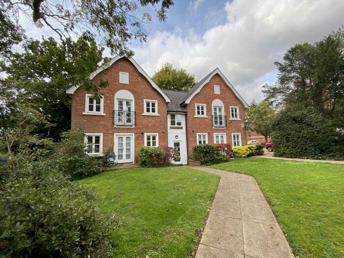 1 Bedroom Flat To Rent In Upton Park, Slough, SL1