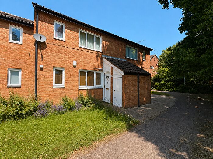 1 Bedroom Maisonette For Sale In Rosedale, Dunstable, LU5