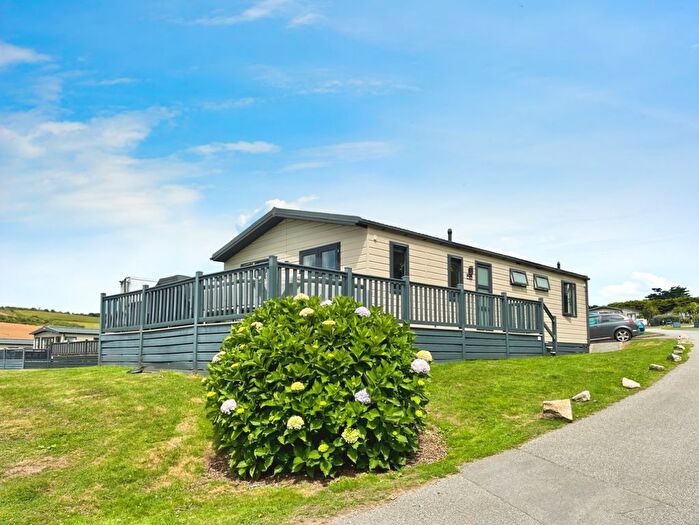 3 Bedroom Mobile/park Home For Sale In Three Bedroom Holiday Home, Praa Sands, TR20