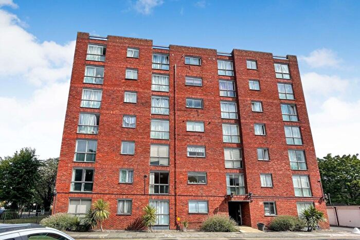 1 Bedroom Flat For Sale In Flat Lloyd House, Tavistock Road, Croydon, Surrey, CR0