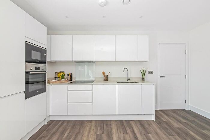 2 Bedroom Apartment For Sale In Pegasus Walk, SE5
