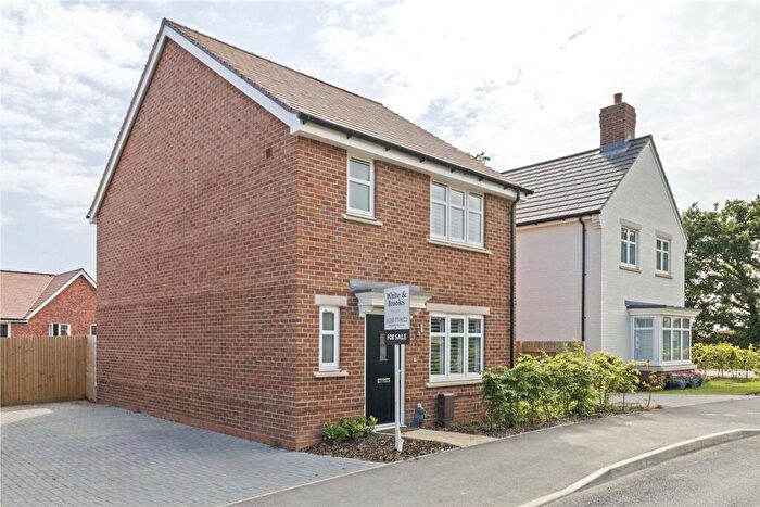 3 Bedroom Detached House For Sale In Woodpecker Way, West Broyle, PO19