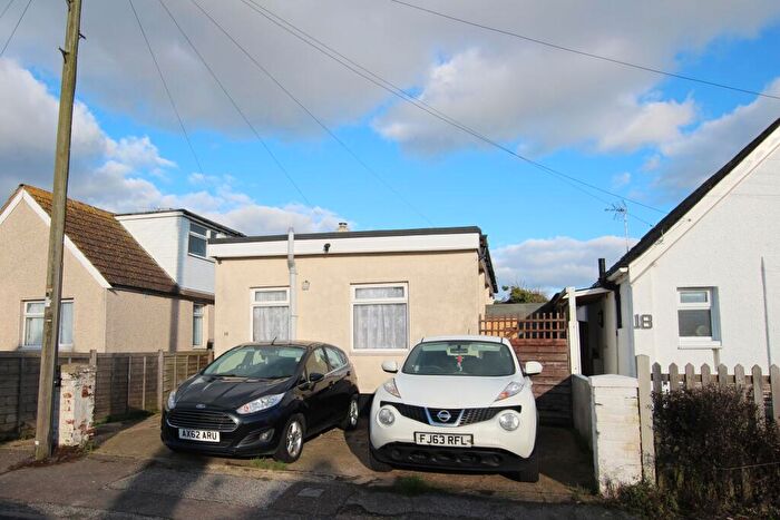 2 Bedroom Bungalow For Sale In The Close, Jaywick, Jaywick, Clacton-on-Sea, CO15