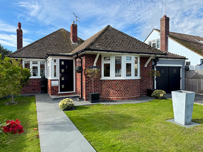 3 Bedroom Detached Bungalow For Sale In Old Parsonage Way, Frinton-on-Sea, CO13
