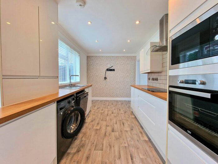 3 Bedroom House To Rent In Rothwell Close, Portsmouth, PO6